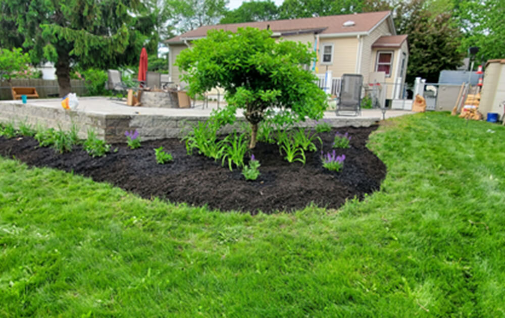 commercial mulching and garden